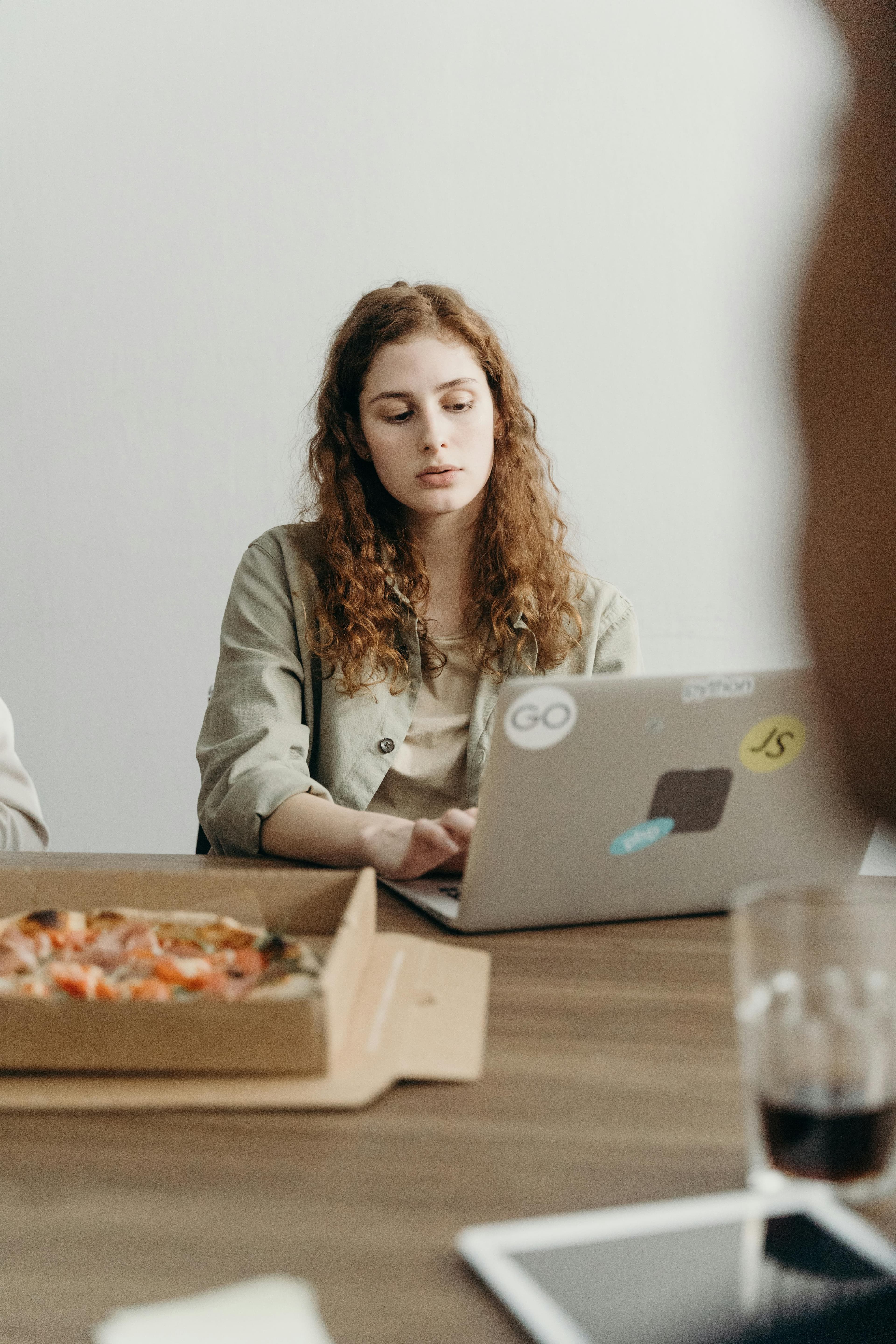 Private Client Chat for Web Designers: Why Direct Communication Transforms the Squarespace Design Process